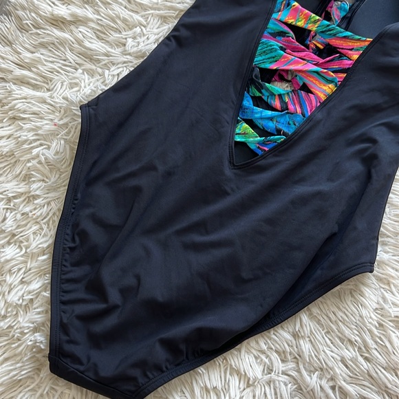 Bleu Rod Beattie Wild Thing Plunge Over The Shoulder Lace Back One Piece Swimsui - Picture 8 of 10